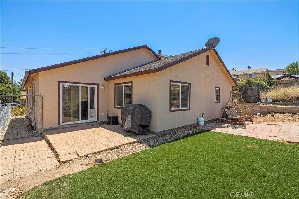 42647 Pinecliff Street, Lake Hughes, CA 93532
