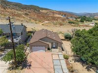 42647 Pinecliff Street, Lake Hughes, CA 93532