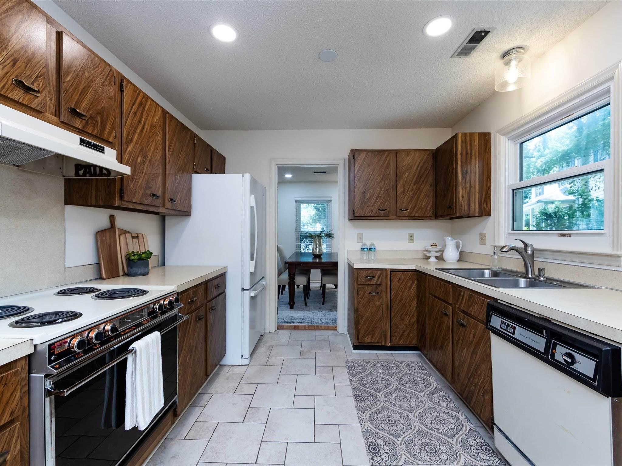 7100 Lea Wood Lane, Charlotte, NC 28227