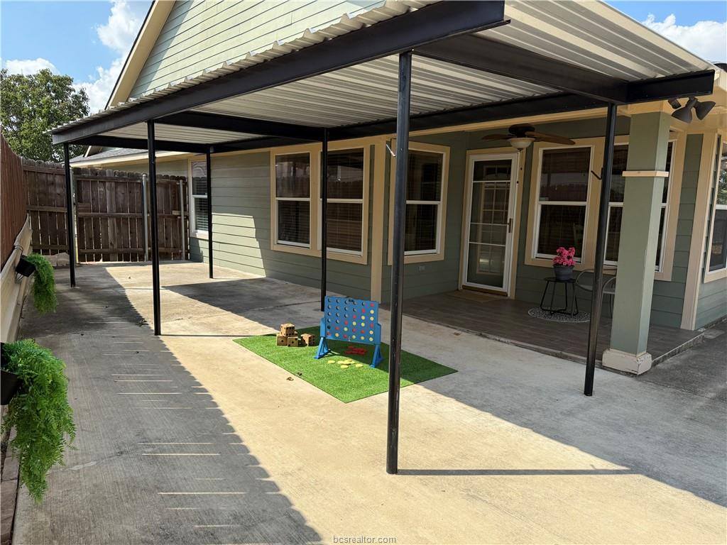 1033 Windmeadows Drive, College Station, TX 77845