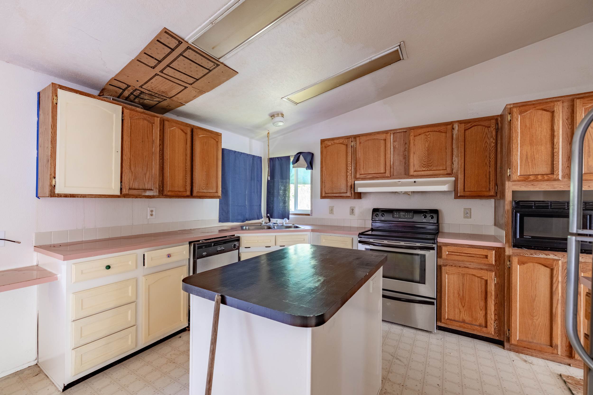 49176 Concrete Sauk Valley Road, Concrete, WA 98237