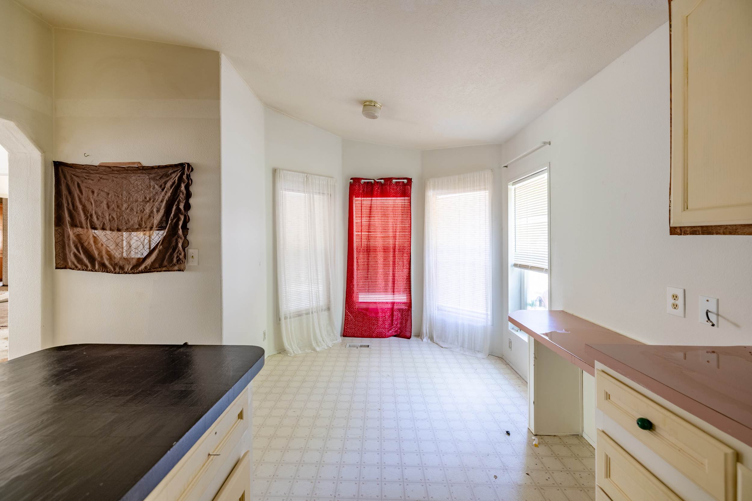 49176 Concrete Sauk Valley Road, Concrete, WA 98237