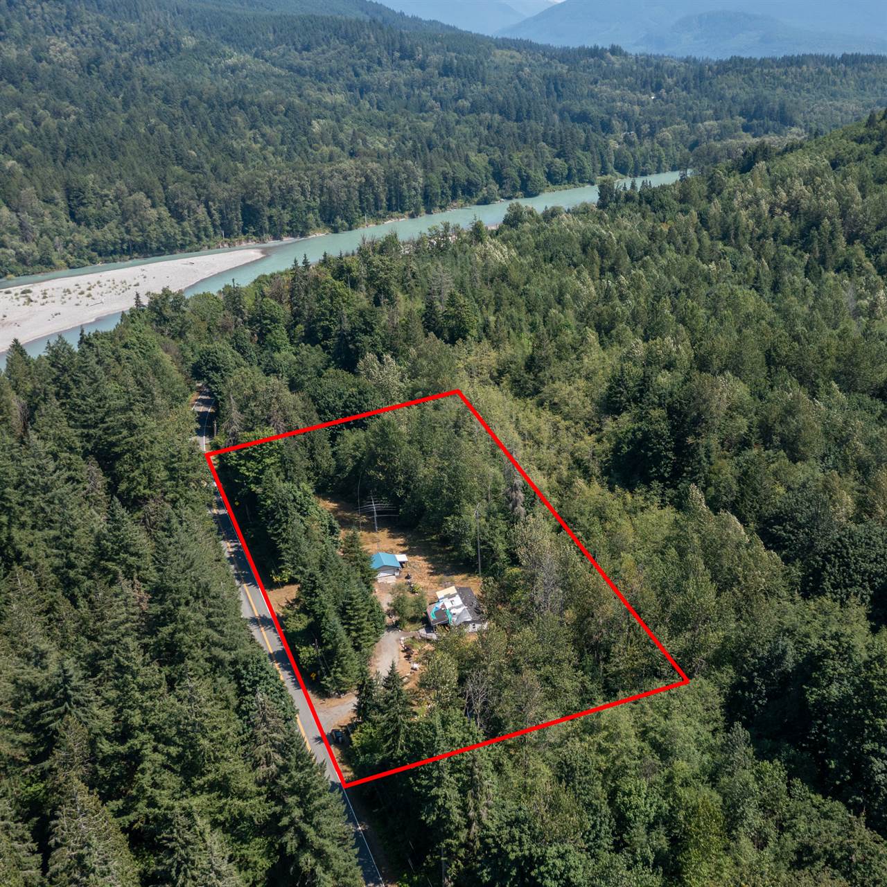 49176 Concrete Sauk Valley Road, Concrete, WA 98237