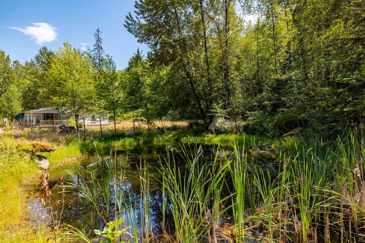 49176 Concrete Sauk Valley Road, Concrete, WA 98237