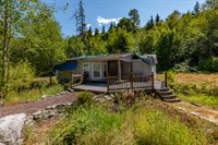 49176 Concrete Sauk Valley Road, Concrete, WA 98237