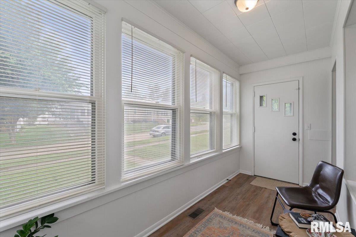 147 North Thornwood Avenue, Davenport, IA 52802