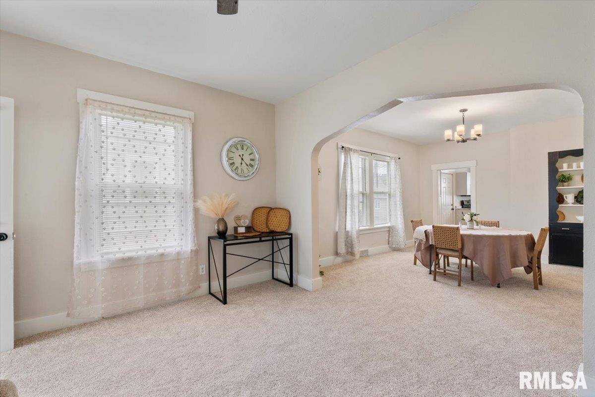 147 North Thornwood Avenue, Davenport, IA 52802