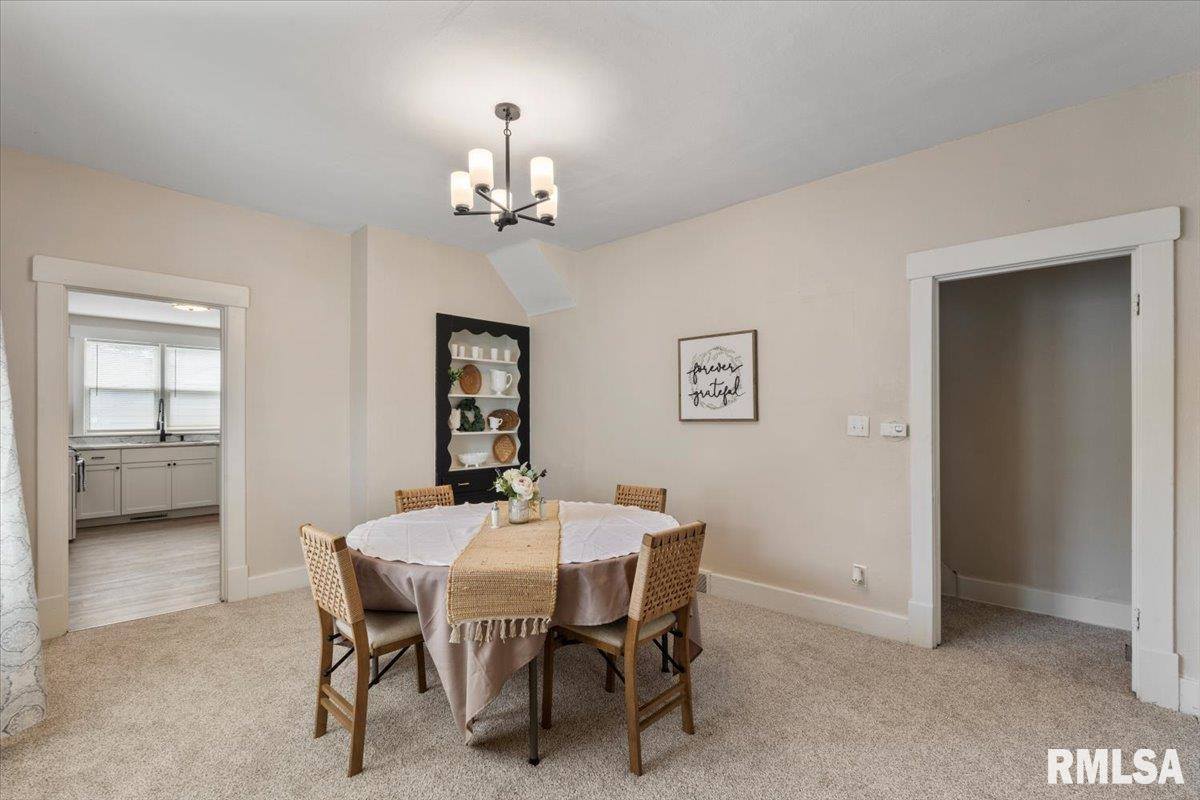 147 North Thornwood Avenue, Davenport, IA 52802