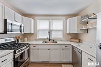 147 North Thornwood Avenue, Davenport, IA 52802