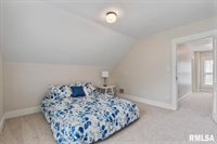 147 North Thornwood Avenue, Davenport, IA 52802