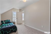 147 North Thornwood Avenue, Davenport, IA 52802