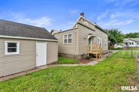 147 North Thornwood Avenue, Davenport, IA 52802