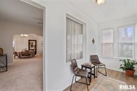 147 North Thornwood Avenue, Davenport, IA 52802