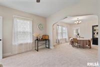 147 North Thornwood Avenue, Davenport, IA 52802