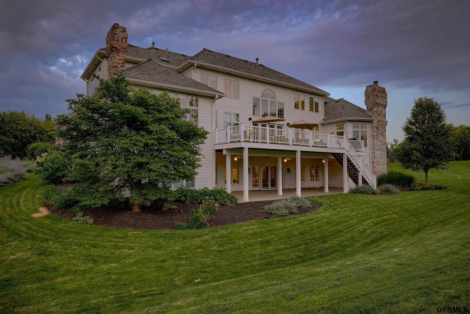 13424 Bedford Avenue, Omaha, NE 68164