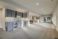 13424 Bedford Avenue, Omaha, NE 68164