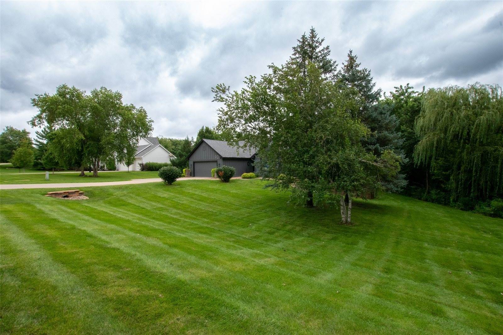 1190 South Willow Circle, West Des Moines, IA 50266