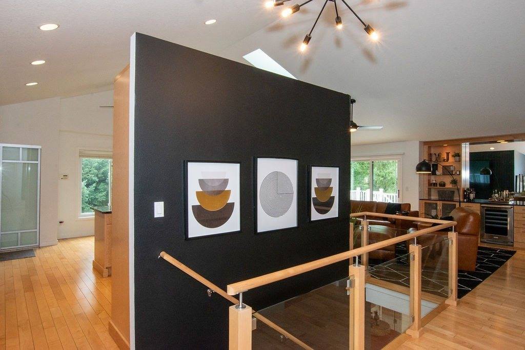 1190 South Willow Circle, West Des Moines, IA 50266