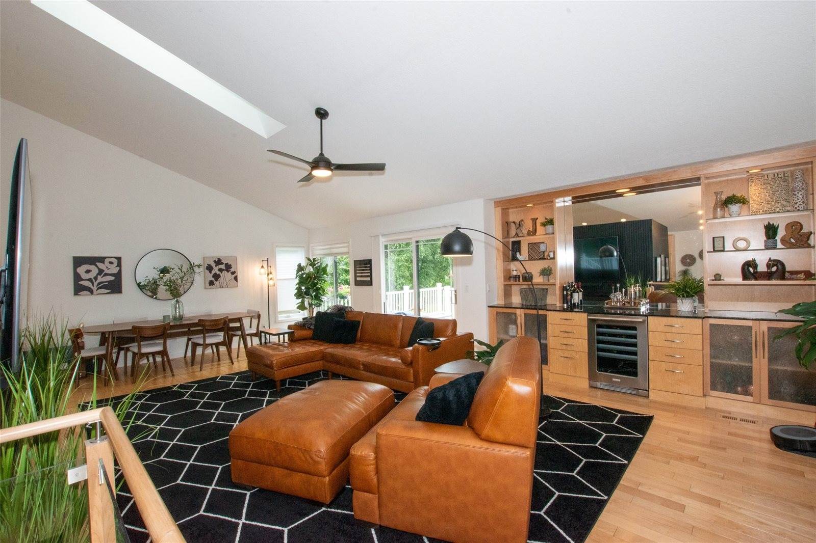 1190 South Willow Circle, West Des Moines, IA 50266