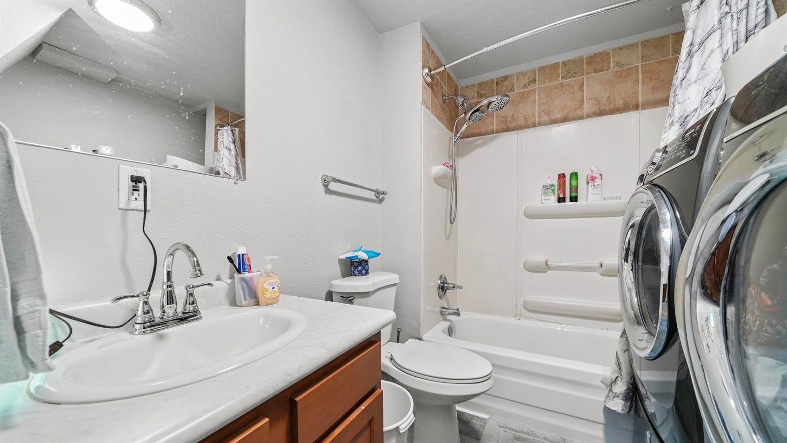 535 Gardner Way, Clifton, CO 81520