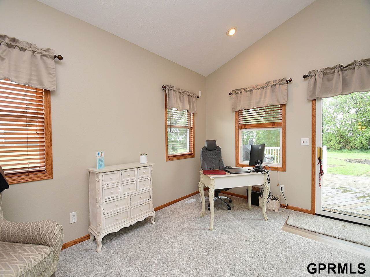 5025 F Road, Dunbar, NE 68346