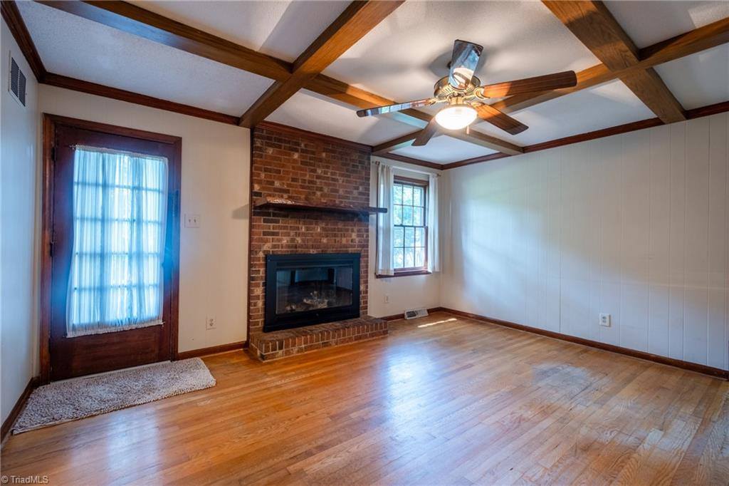 2702 Dumfries Road, Greensboro, NC 27407