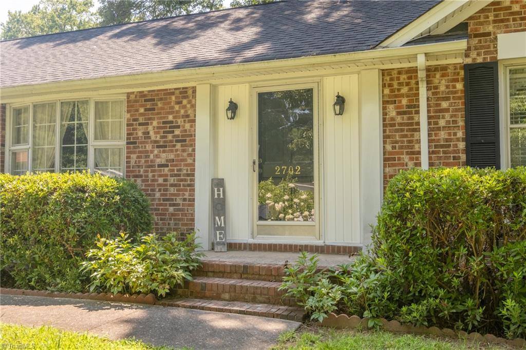 2702 Dumfries Road, Greensboro, NC 27407