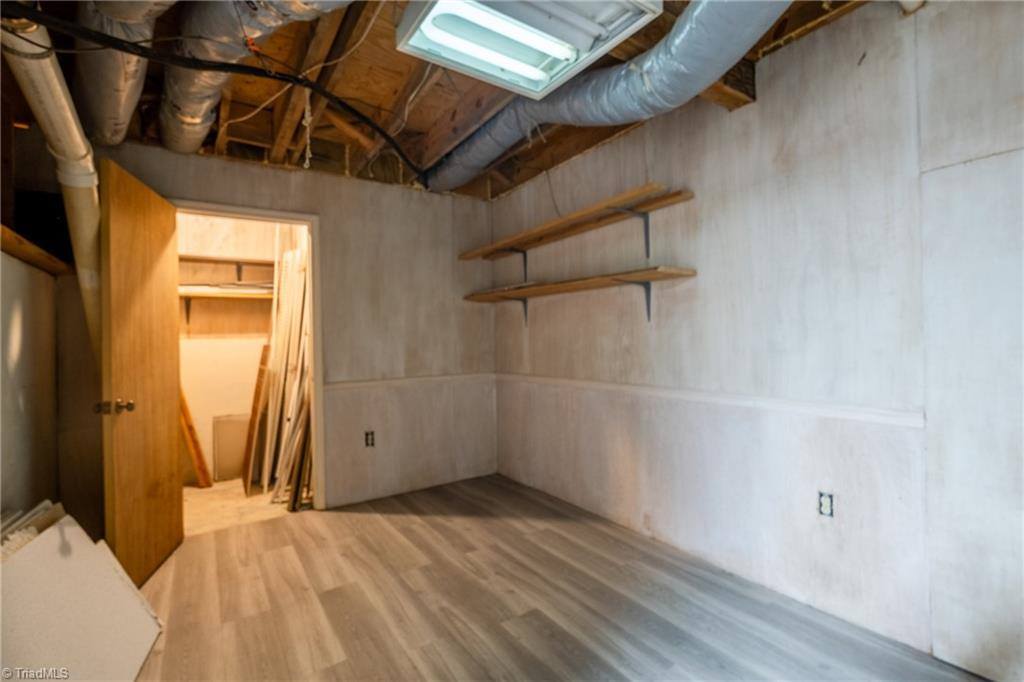 2702 Dumfries Road, Greensboro, NC 27407