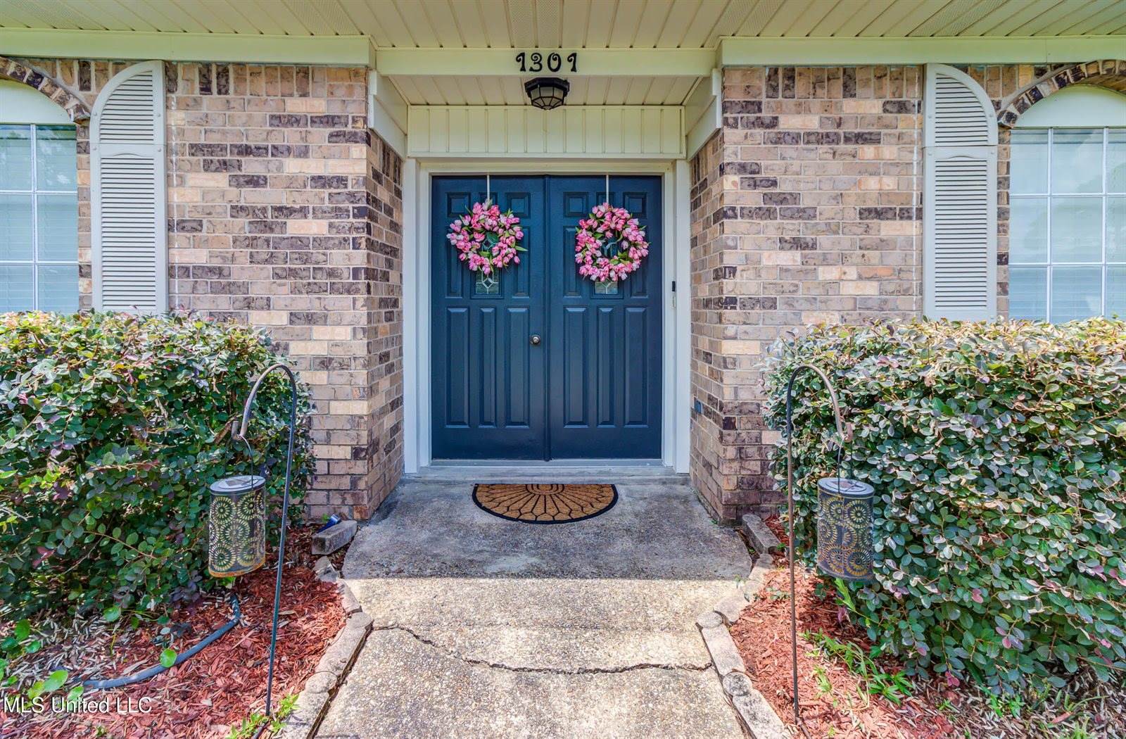 1301 Cornwall Drive, Ocean Springs, MS 39564