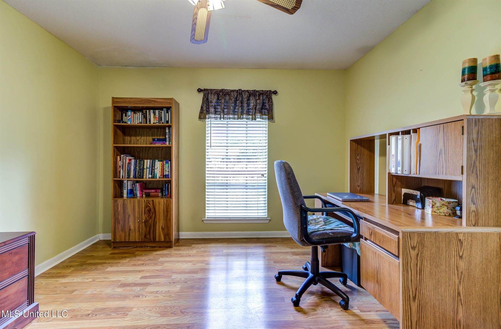 1301 Cornwall Drive, Ocean Springs, MS 39564