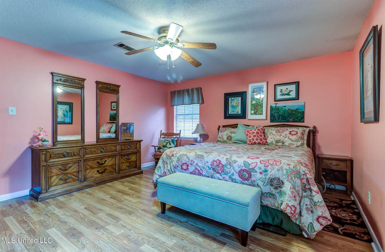 1301 Cornwall Drive, Ocean Springs, MS 39564