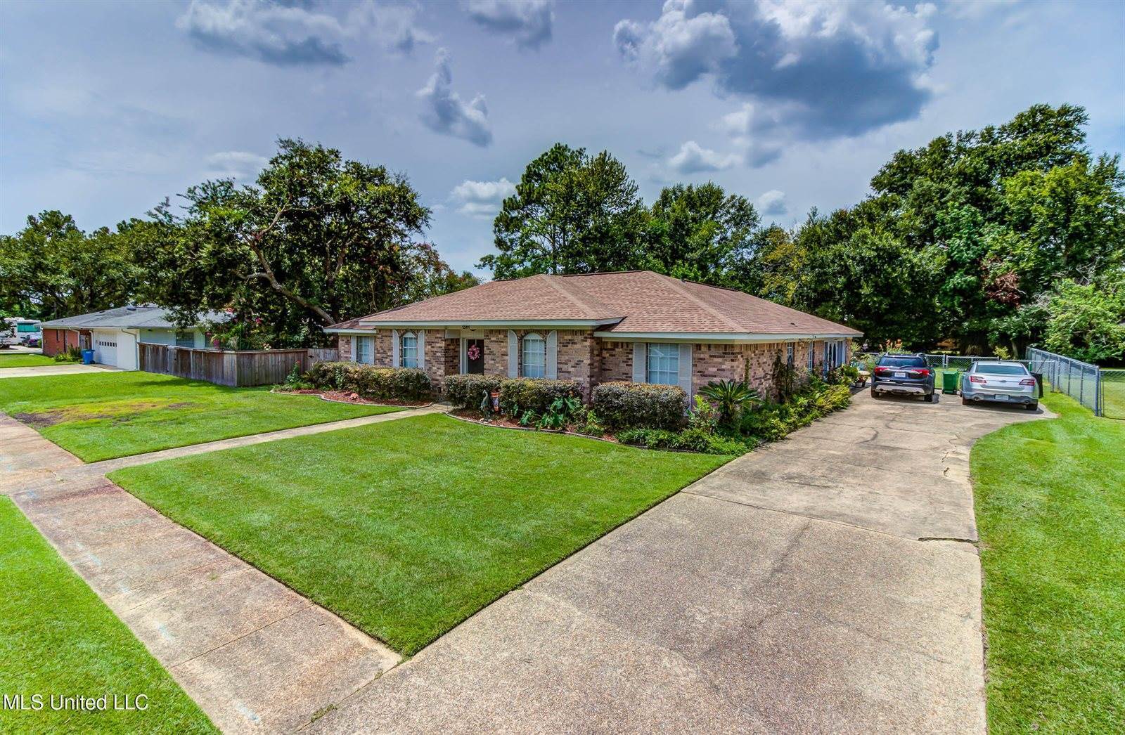 1301 Cornwall Drive, Ocean Springs, MS 39564