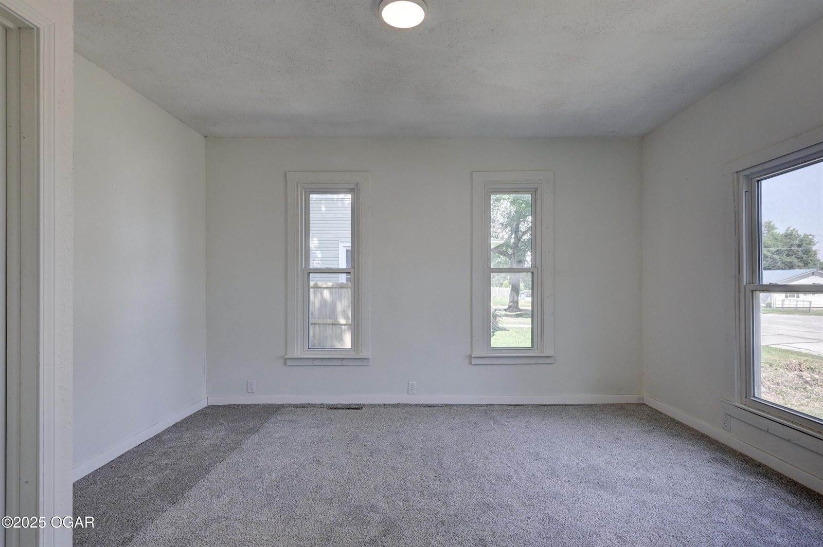 912 Olive Street, Carthage, MO 64836