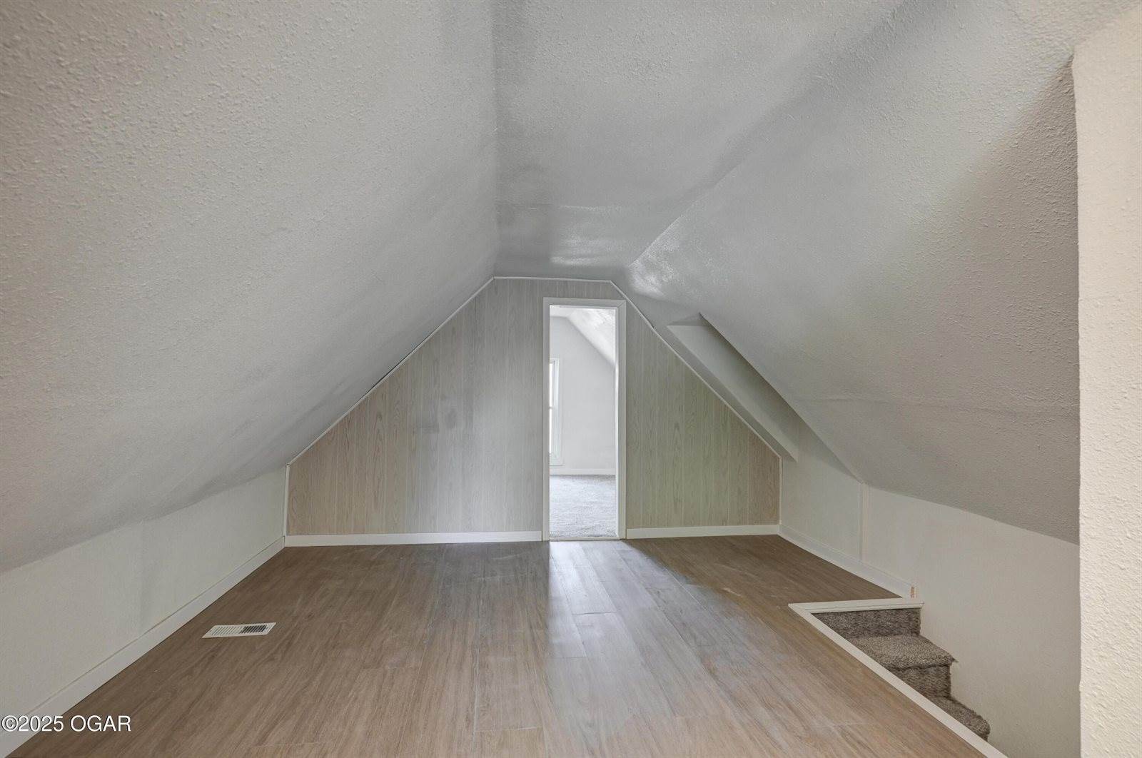 912 Olive Street, Carthage, MO 64836