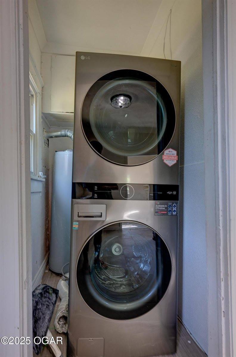 912 Olive Street, Carthage, MO 64836