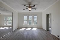 912 Olive Street, Carthage, MO 64836