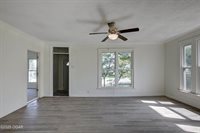 912 Olive Street, Carthage, MO 64836