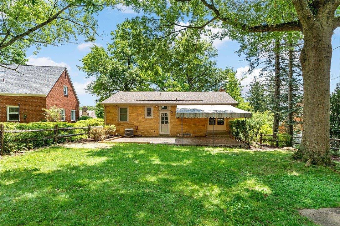 1514 Worcester Dr, Mt Lebanon, PA 15243