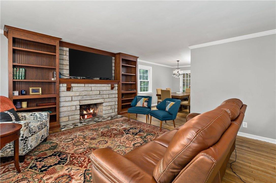 1514 Worcester Dr, Mt Lebanon, PA 15243