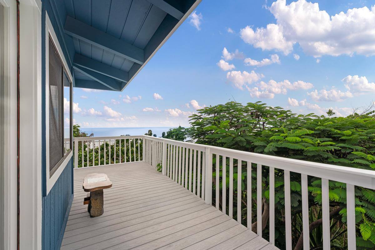 87-3205 Guava Rd, Captain Cook, HI 96704