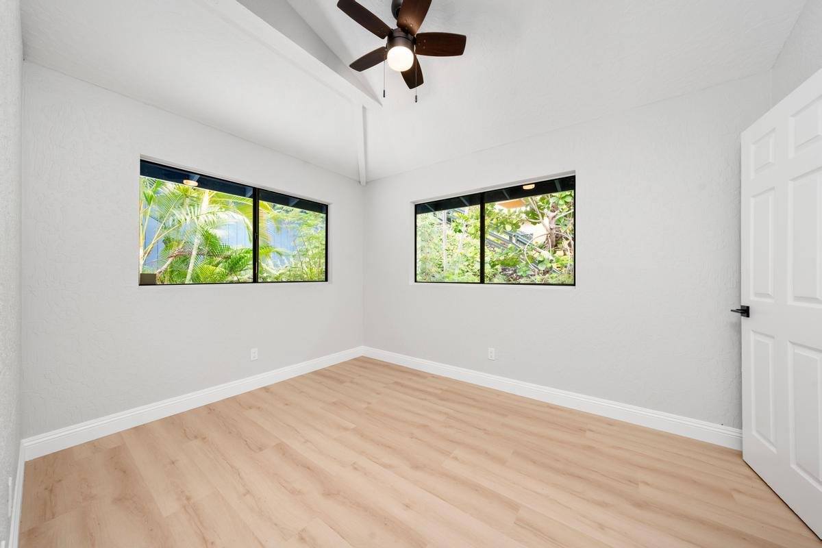 87-3205 Guava Rd, Captain Cook, HI 96704