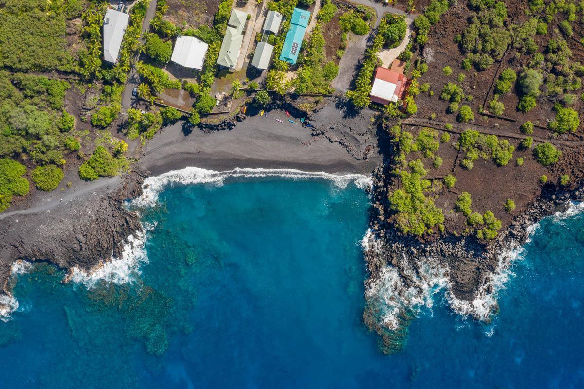 87-3205 Guava Rd, Captain Cook, HI 96704