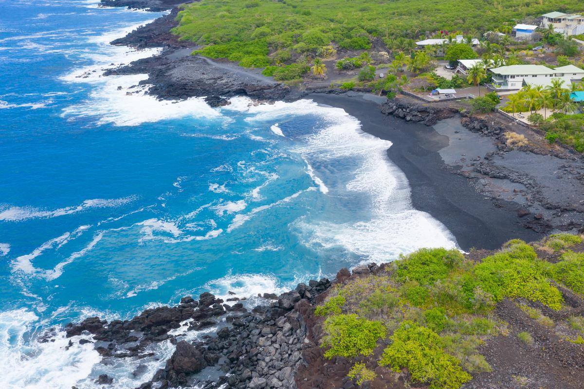 87-3205 Guava Rd, Captain Cook, HI 96704