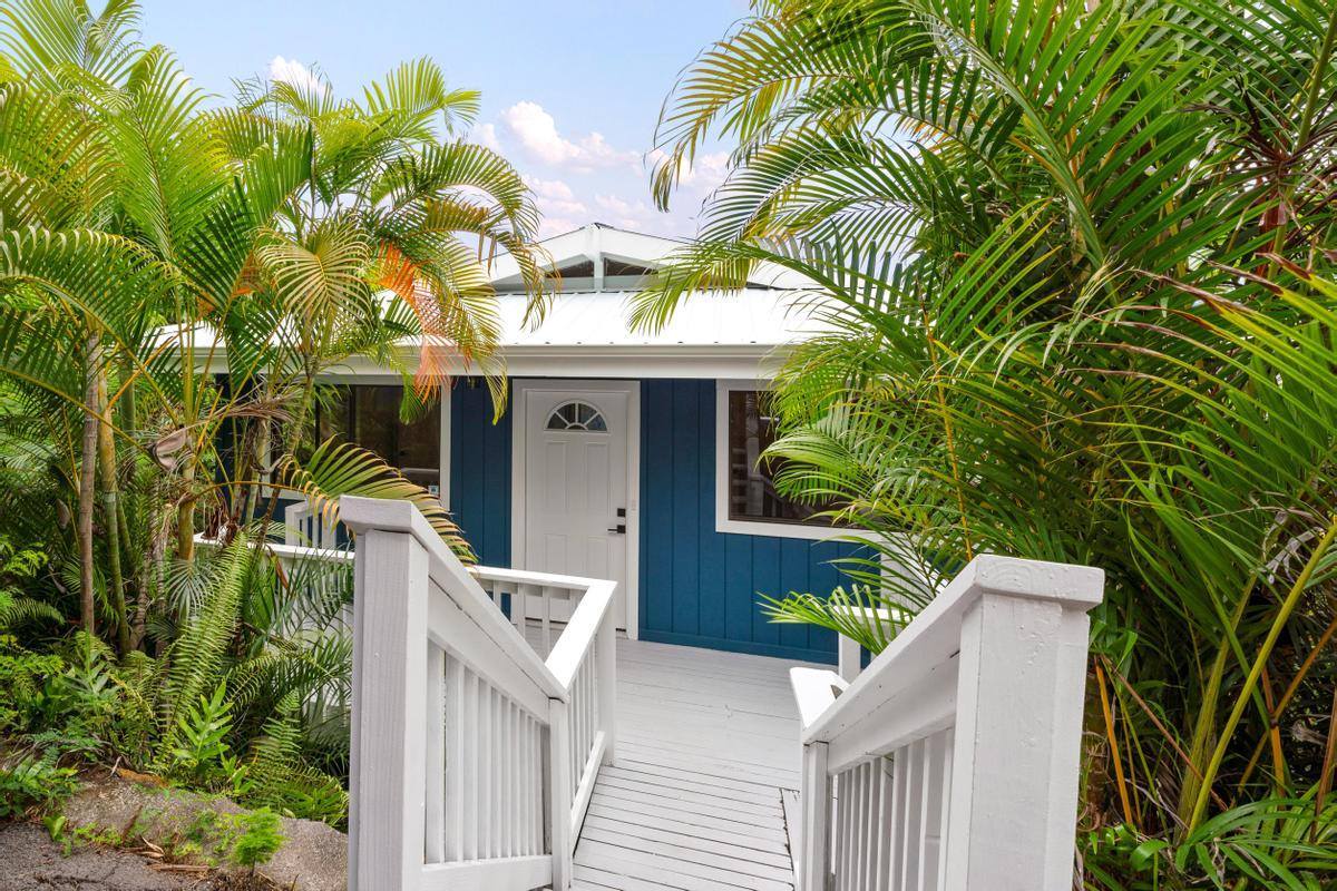 87-3205 Guava Rd, Captain Cook, HI 96704