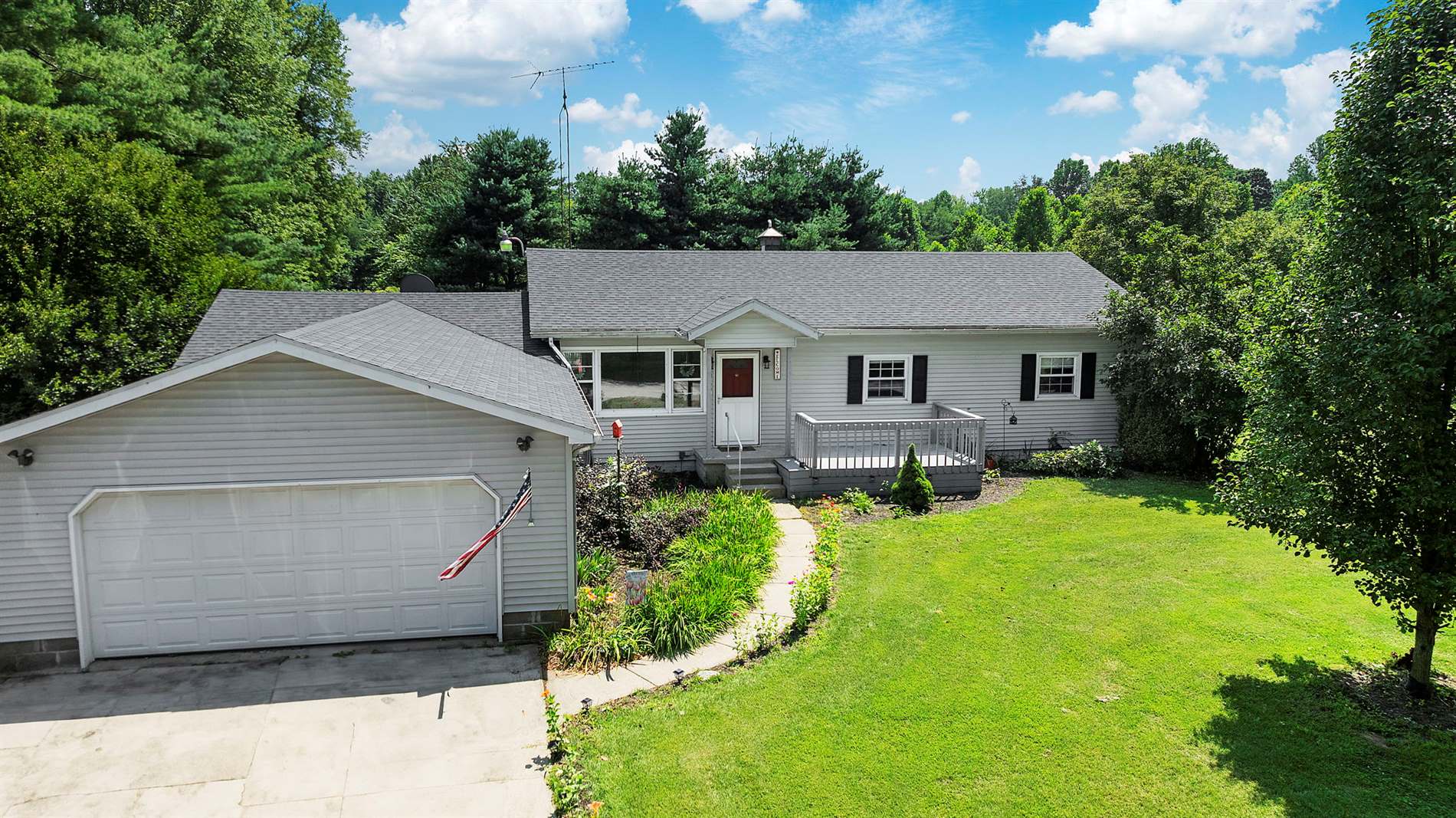 5733 East Grant, Terre Haute, IN 47805