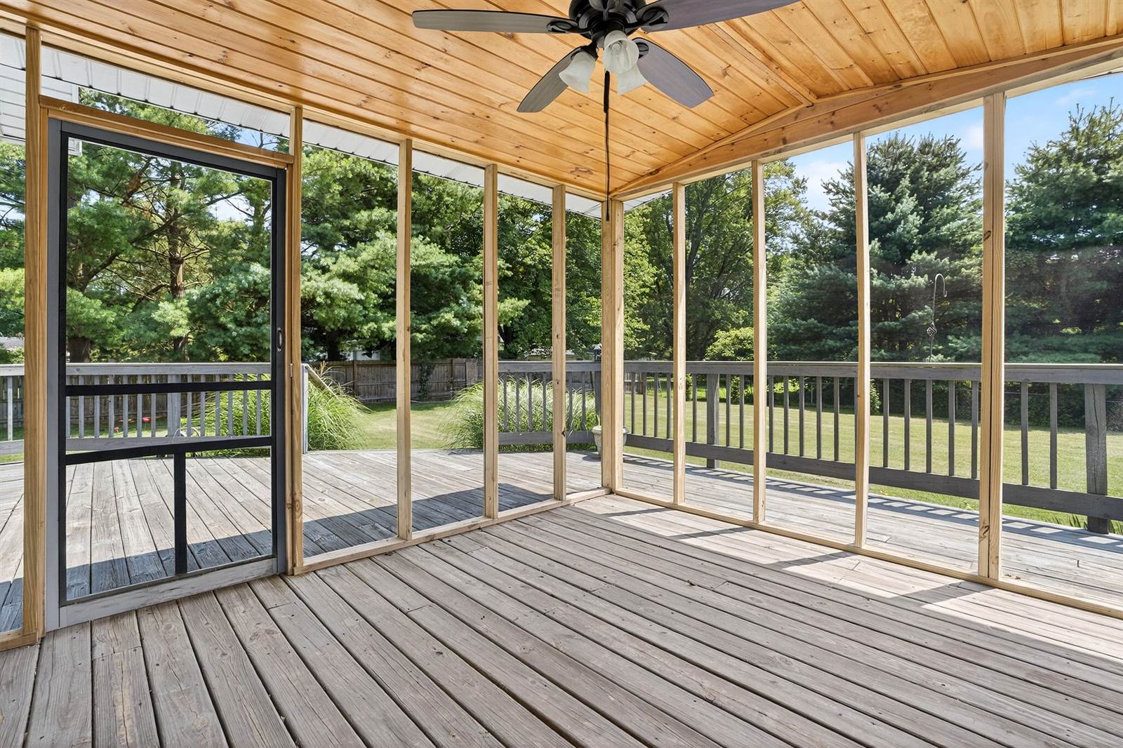 5733 East Grant, Terre Haute, IN 47805