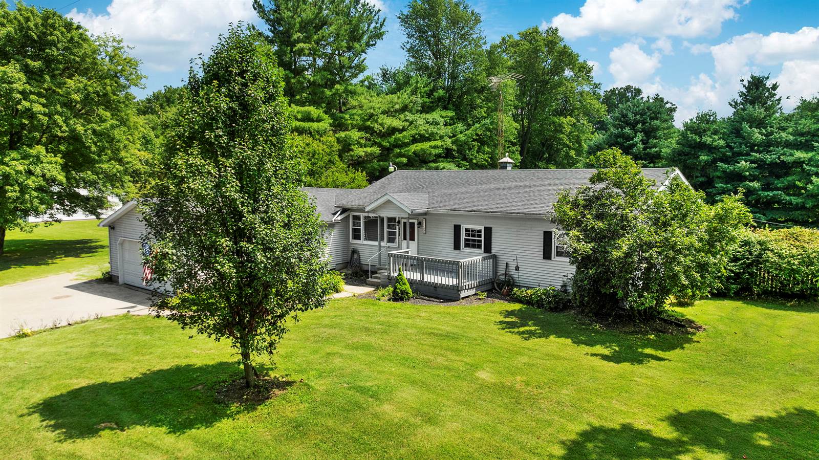 5733 East Grant, Terre Haute, IN 47805