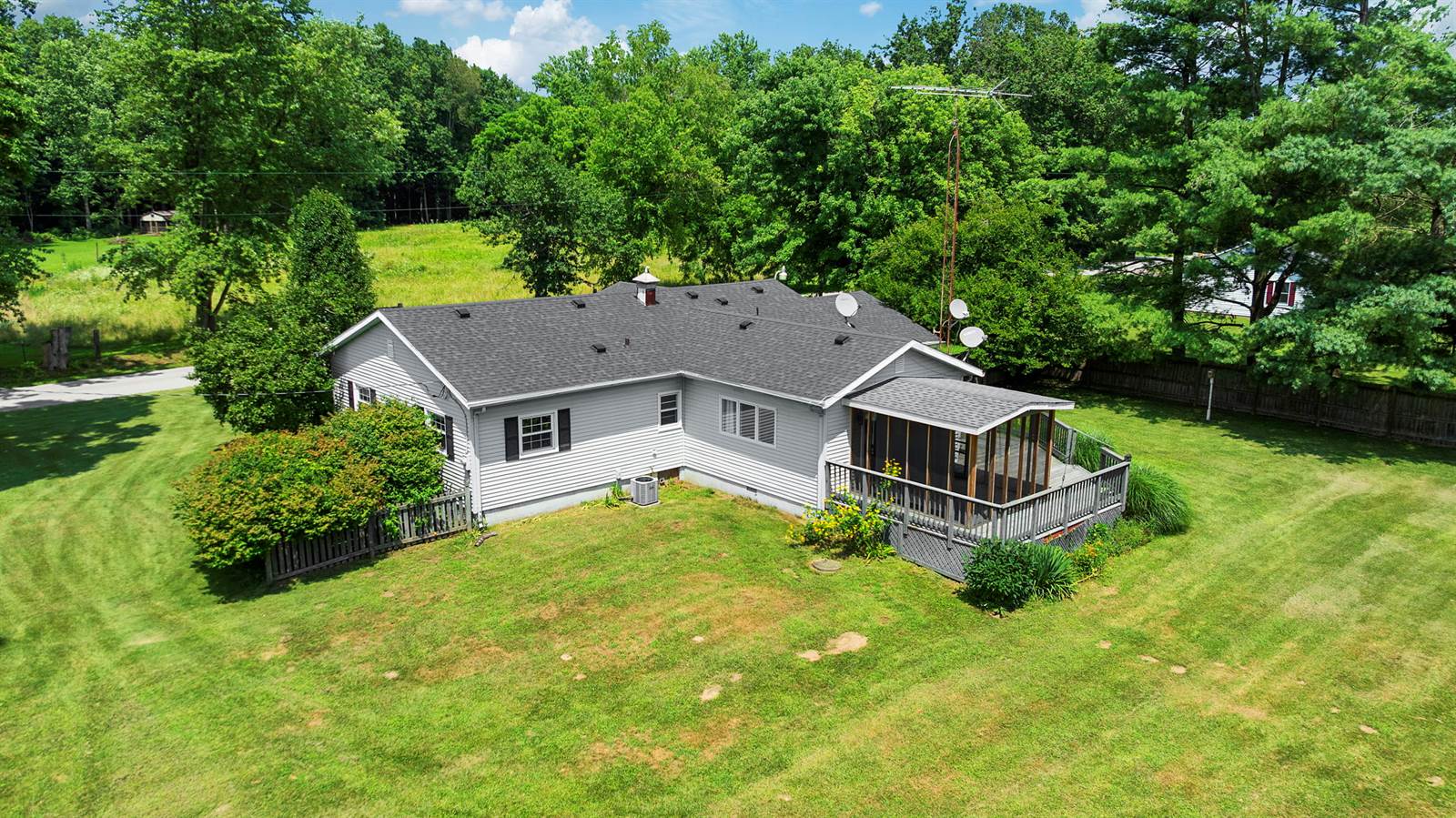 5733 East Grant, Terre Haute, IN 47805