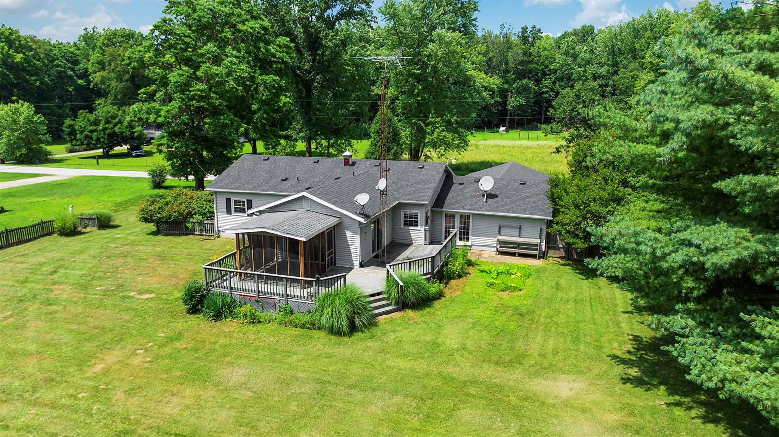 5733 East Grant, Terre Haute, IN 47805