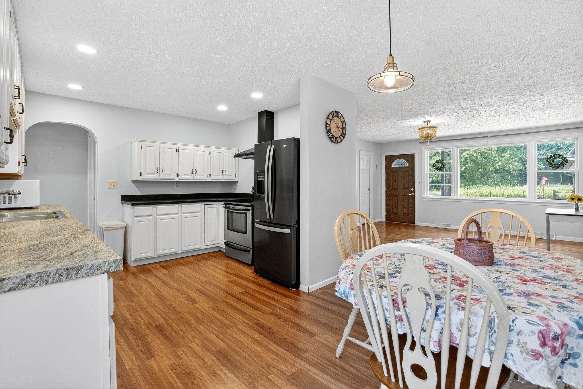 5733 East Grant, Terre Haute, IN 47805